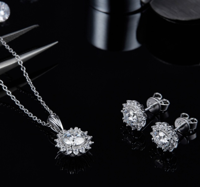 9b3c027e-9f10-438e-bdb6-502adf7b580c.jpg 925 Silver Necklace Earring Bracelet Three Piece Set - Image 5